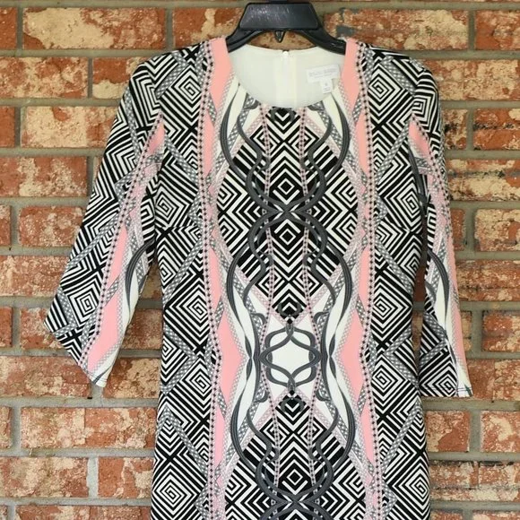 Bisou Bisou Dress - Picture 2 of 5